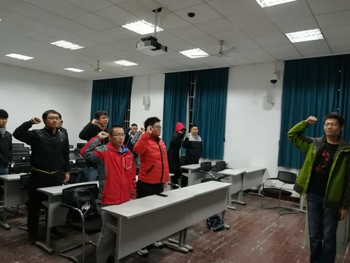 m1513441314887665.jpg 机械1513:见贤思齐,弘扬榜样的力量1.jpg